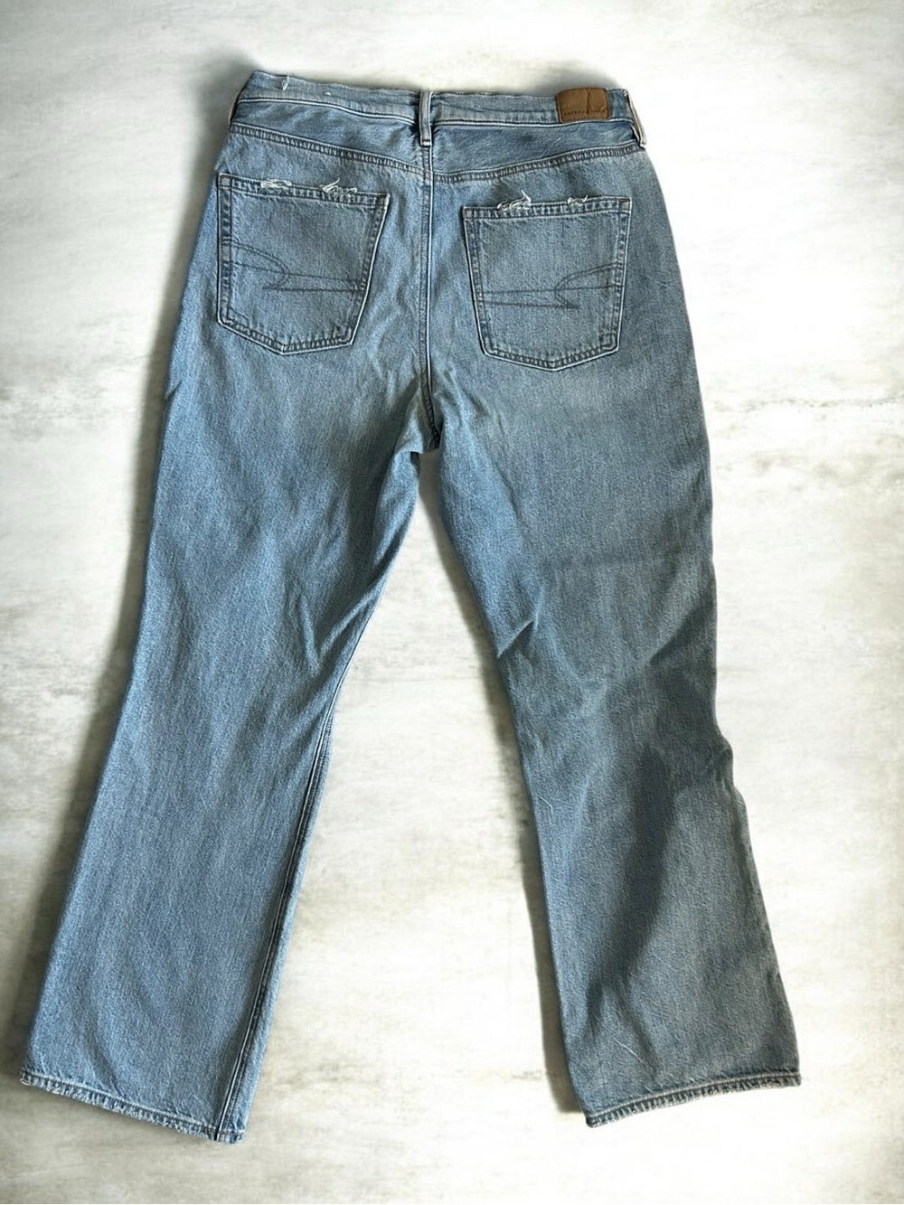 American Eagle Outfitters Light Wash Distressed 90s Bootcut Jeans - Picture 5 of 7
